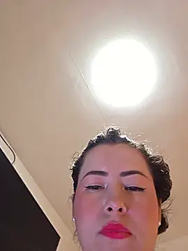 NeredaXxx webcam