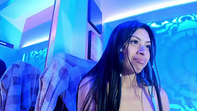 Chloe_Martini webcam