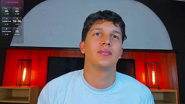 Leo_Savage_ webcam