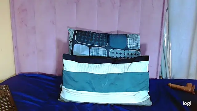 SexySlimTeaXx webcam