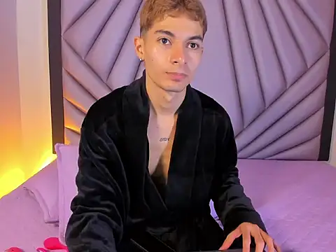 Yoss_Kink webcam