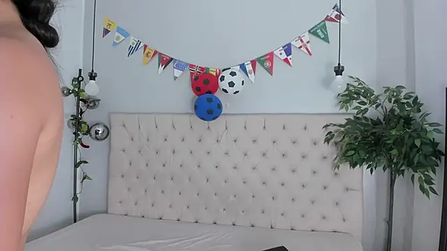 Victoria_Coleman webcam