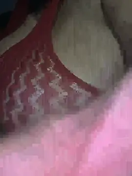 RoxiRedXXX webcam