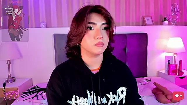 Creamy_Angelo webcam