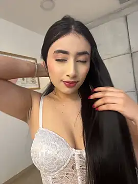 IvonneOwen webcam