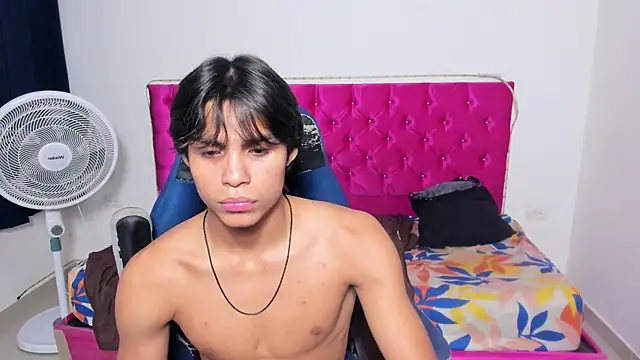 skinny_sam webcam