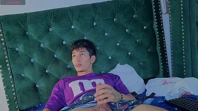 Zayn_Moretti webcam