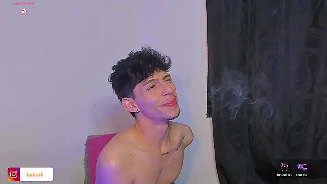 _IanLark webcam