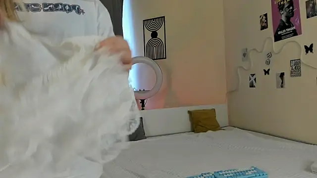 MidnightPoise webcam