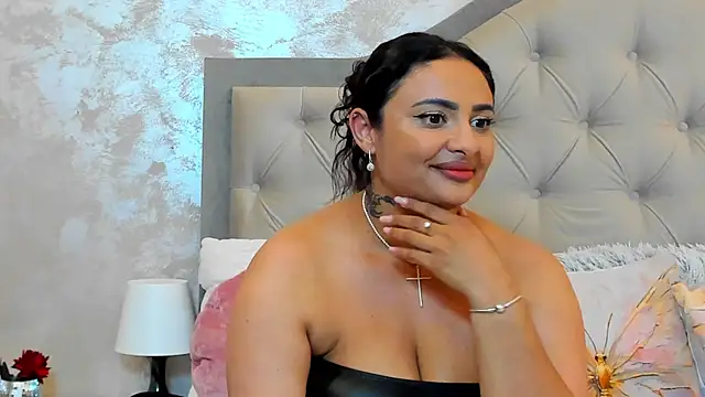 Bianca_Vale webcam