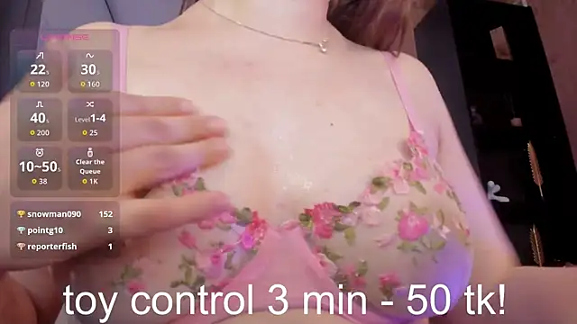 polly_bloomm webcam