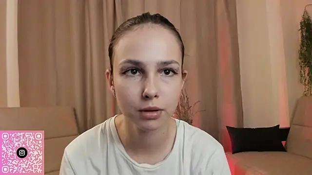VacuumBarbie webcam