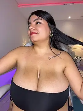 DaniaMillerr_ webcam