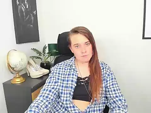 LadyAlessa webcam