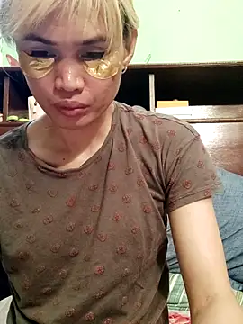 QueenSoreal webcam