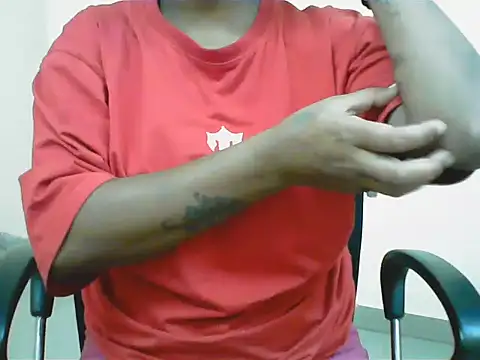 LovingPihu webcam