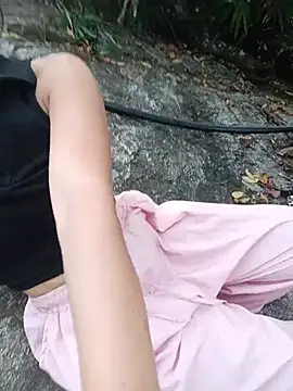 Linda-yiyi webcam