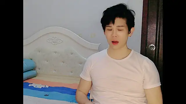 Melvinchina-88 live sex cam