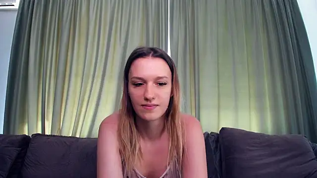 LaraStone69 webcam