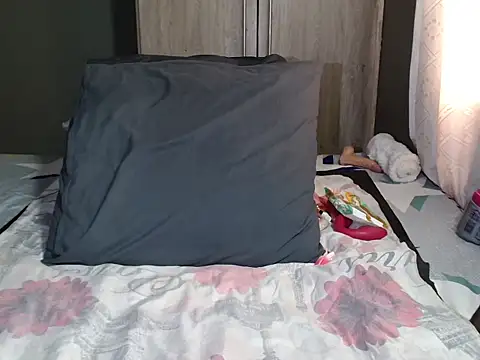 WetwetPussy31 webcam