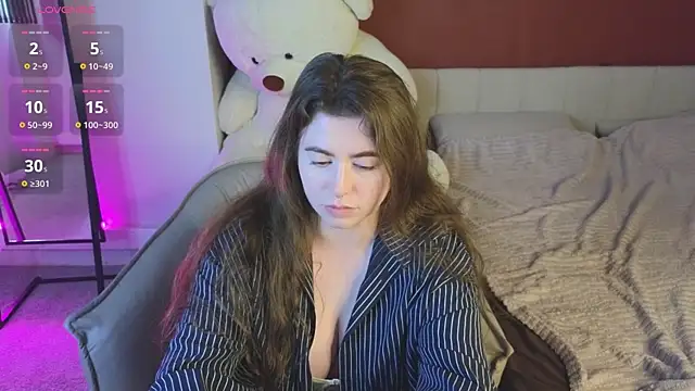 LovingWhisperr webcam