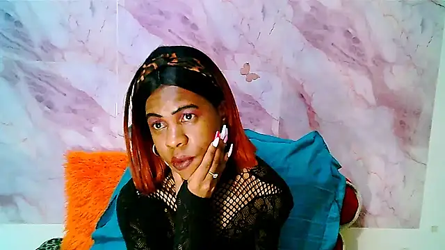 EbonySweetPeach webcam
