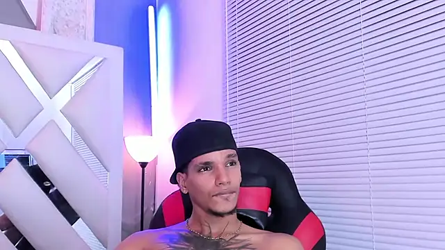 kai_storm77 webcam