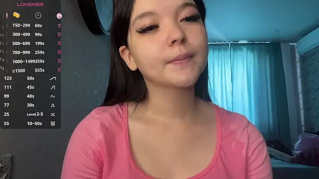 NikiGrandberry webcam