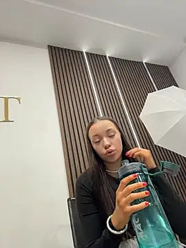 Zoey_Neal webcam
