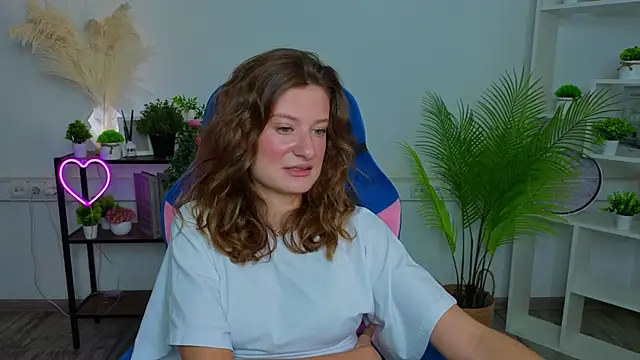 EliseWeeks webcam
