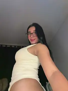 MiaSofia__ live sex cam