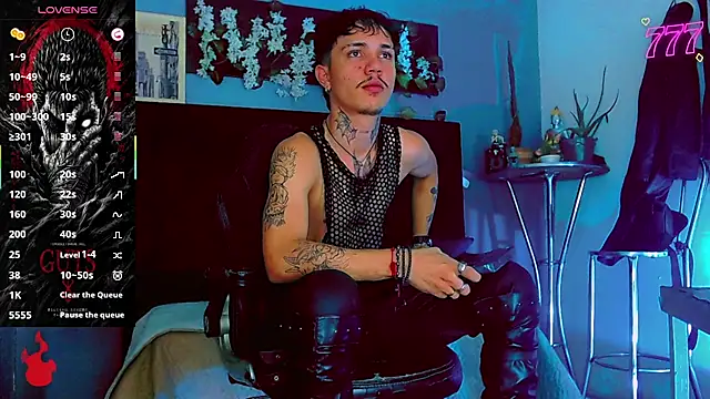 HannibalLester live cam on StripChat