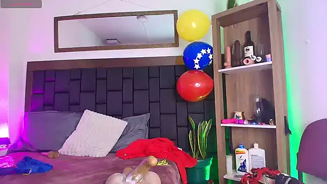 EllenaBoobs_ webcam