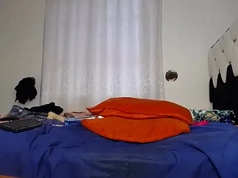 KinkQueenLove webcam