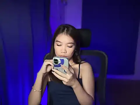Alluringx_amara webcam