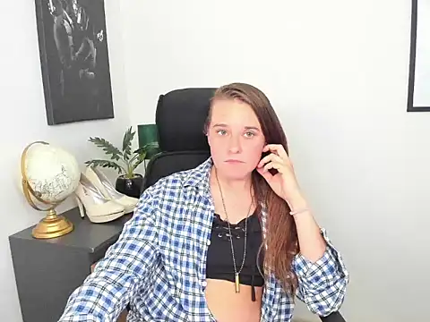 LadyAlessa webcam