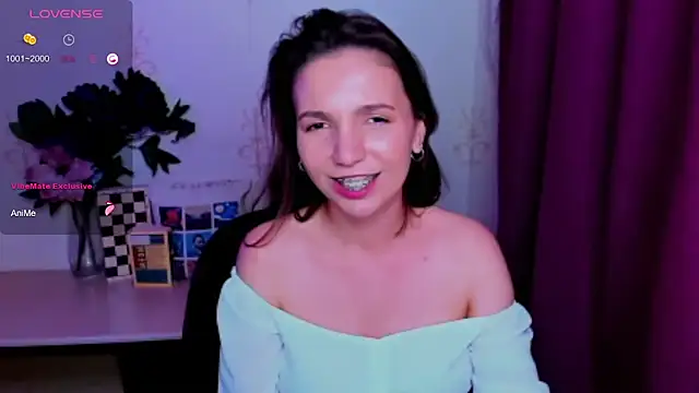 KindHazelHere_ webcam