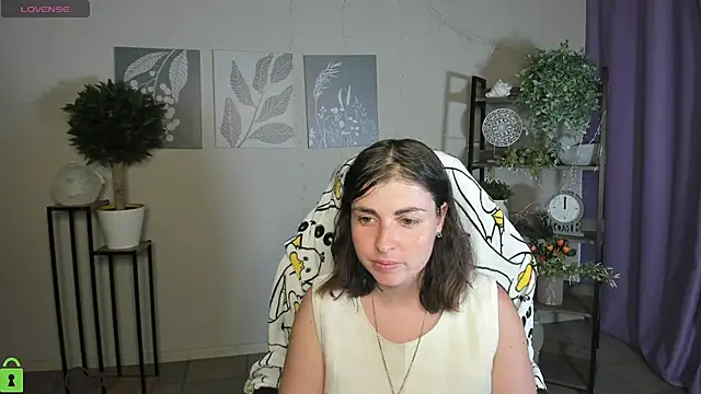 MartaEdams webcam