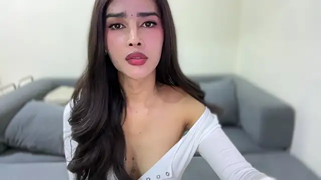 Lovable_with_bigsurprise webcam