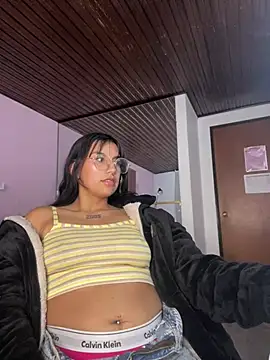 GabyLopez_Pink
