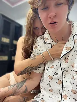 IceMur live cam on StripChat