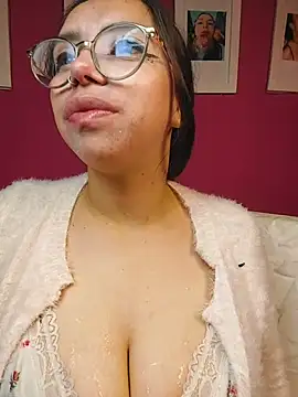 valentina_swallow webcam