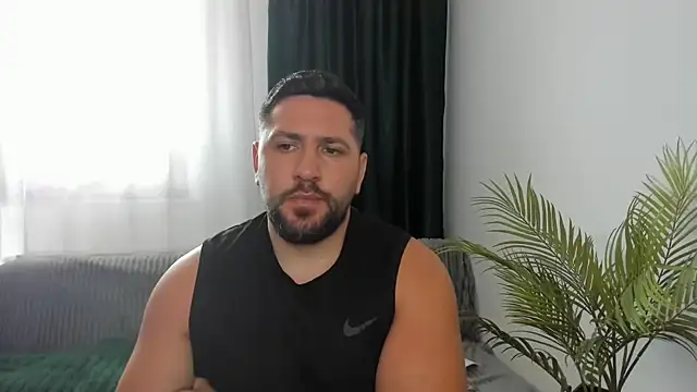 Gold_Alpha_Boy webcam
