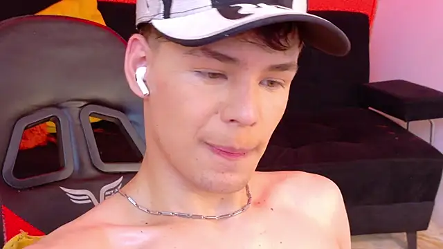 LoganSteel_ webcam