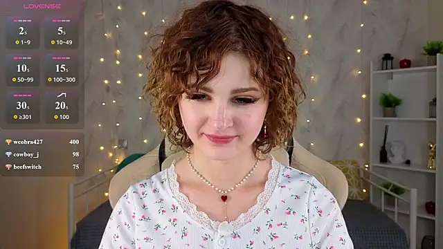Kira__Fluffy webcam