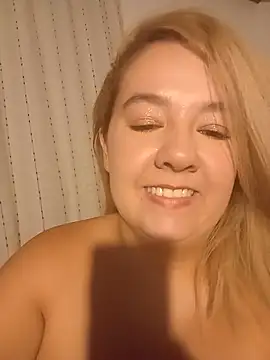 Uvabombom69 webcam