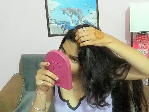 LustyManara webcam