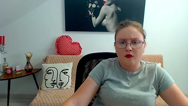 IrenneBates live cam on StripChat