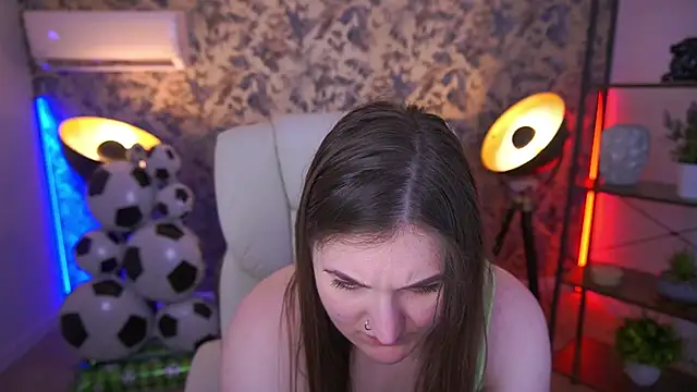 EmmyCharmm webcam