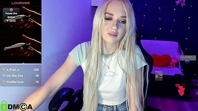 CrystalGirl99 webcam